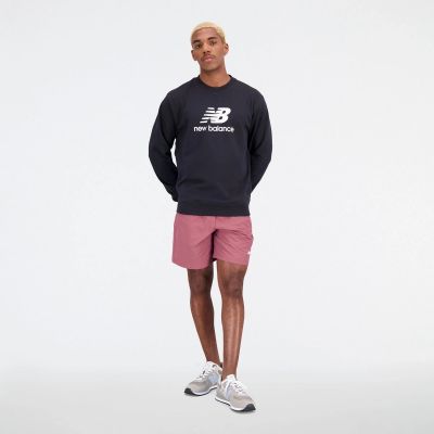 5. Bluza New Balance Essentials Stacked Logo Frenc M MT31538BK