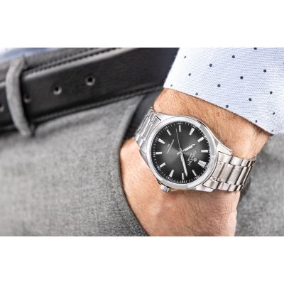 3. Zegarek Męski Giewont Elegance Sapphire Srebrno Czarny GW5160-B2