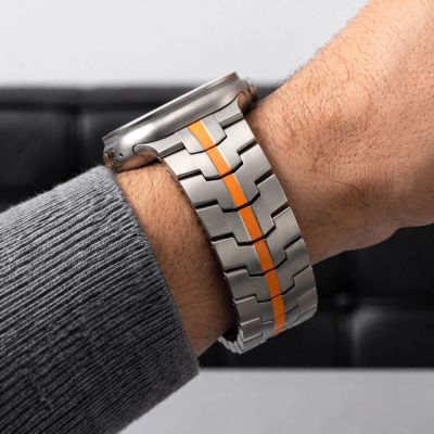 8. Bransoleta Tech-Protect Stainless na Apple Watch 44 / 45 / 46 / 49 mm - srebrno-pomarańczowa