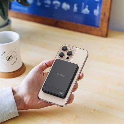 8. Powerbank Tech-Protect PB33 LifeMag MagSafe 5000mAH - czarny