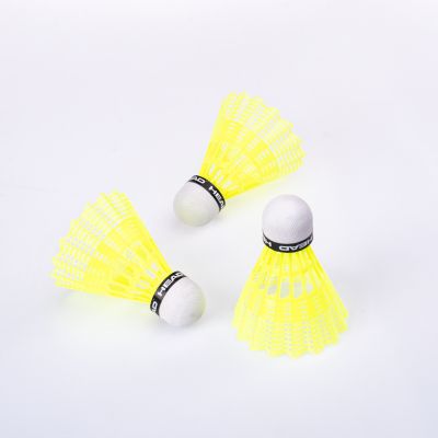 2. Zestaw akcesoriów do lotek AEREO 3