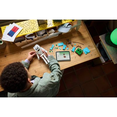 7. LEGO Minecraft 21594 - Szkielet