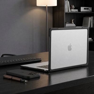 9. Etui Tech-Protect Velar na MacBook Air 13" 2023 / 2024 / 2025 / 2026 - przezroczysto-czarne