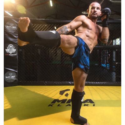 22. Elastyczne ochraniacze na piszczele M - Shinrage Black