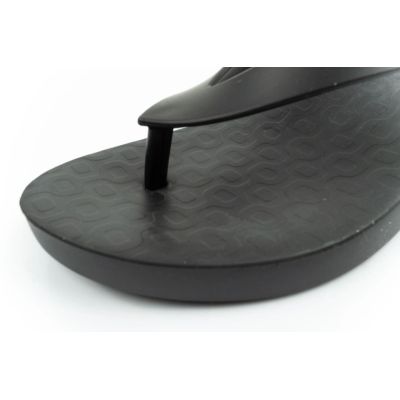 6. Ipanema Selfie Fem klapki damskie japonki wygodne czarne modne na platformie