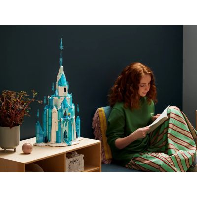 8. LEGO Disney Frozen 43197 Lodowy Zamek