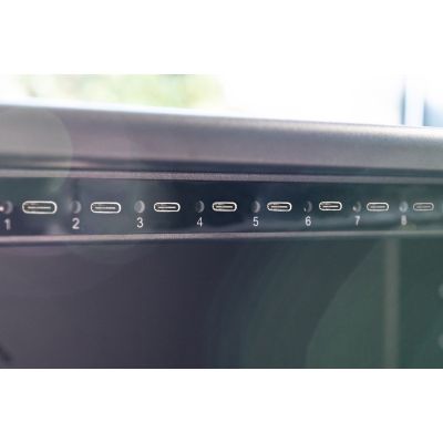 3. Digitus Mobilna ładowarka dla 16 tabletów do 13 cali, USB-C