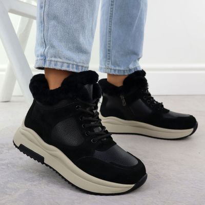 4. Skórzane botki damskie na platformie czarne Filippo  DBT7240