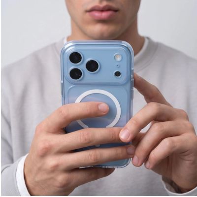 6. Etui Tech-Protect MagPeak MagSafe CC na iPhone 17 Pro / 18 Pro - przezroczyste