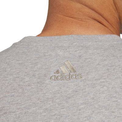 18. Koszulka adidas Essentials Single Jersey Linear Embroidered Logo Tee M IC9277