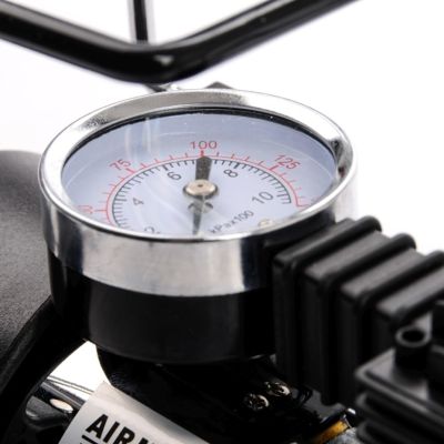 13. Kompresor do piłek Meteor 39050