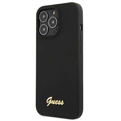 3. Etui Guess Silicone Script Gold Logo MagSafe na iPhone 13 Pro / iPhone 13 - czarne