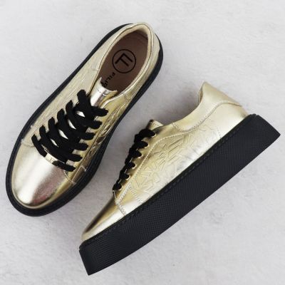 9. Półbuty na platformie Filippo W PAW546B