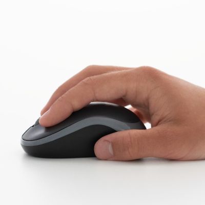 6. Mysz Logitech 910-002238 (optyczna; 1000 DPI; kolor szary)