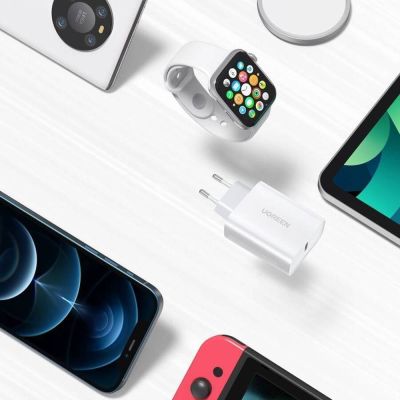 3. Ugreen ładowarka sieciowa USB Power Delivery 3.0 Quick Charge 4.0+ 20W 3A (biały)