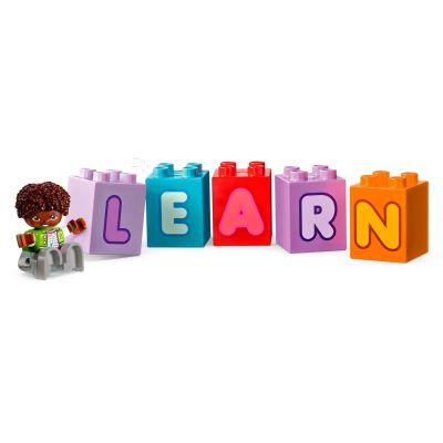 8. LEGO DUPLO  10421 Ciężarówka z alfabetem