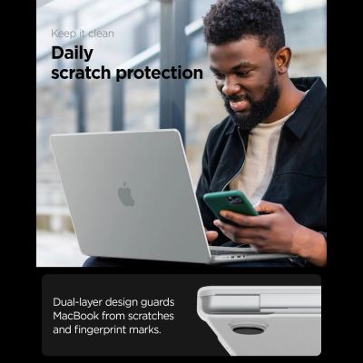 10. Etui Spigen AirSkin na MacBook Pro 14" 2021 / 2023 / 2024 / 2025 / 2026 - przezroczyste matowe