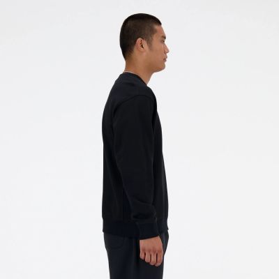 6. Bluza New Balance  Athletics Premium Logo M MT41547BK