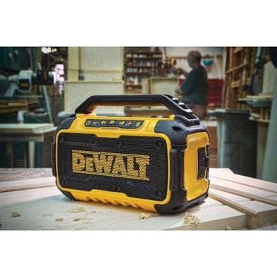 6. Głośnik XR 10,8V / 18V / 54V Premium Bluetooth USB