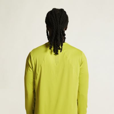 9. Koszulka Craft Adv Essence LS Tee 2 M 92800659911