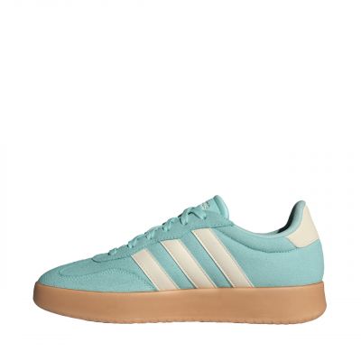 5. Buty adidas Barreda W JR1199