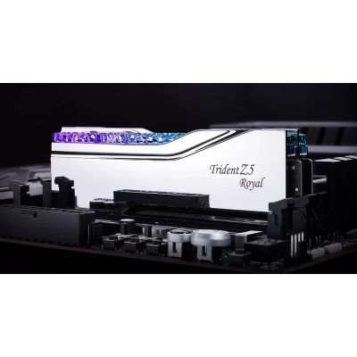 7. G.SKILL TRIDENT Z5 ROYAL RGB DDR5 2X16GB 6000MHZ CL28 SILVER F5-6000J2836G16GX2-TR5S