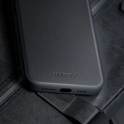 19. Etui 3mk Hardy Apple Silky Leather MagCase na Apple iPhone 14 Plus - czarne