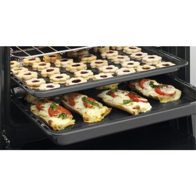 8. Kuchnia ELECTROLUX LKR540266W