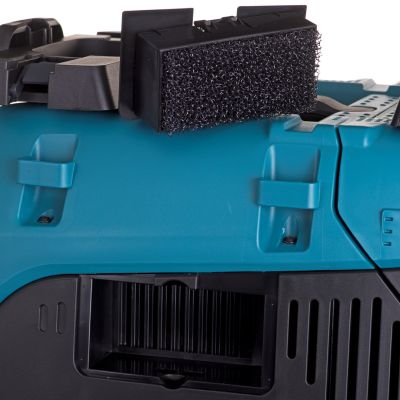 7. Makita VC4210L odkurzacz przemysłowy