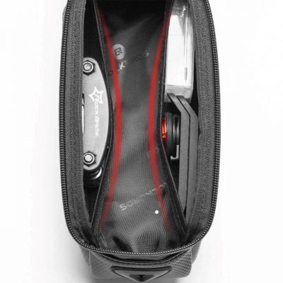 2. Sakwa rowerowa Rockbros B68-1 na ramę pancerna z kieszonką na telefon 1.7l - czarna