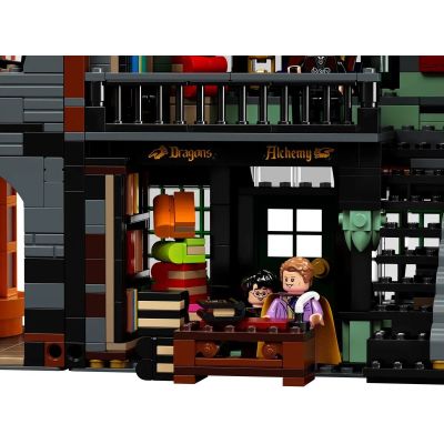 13. LEGO Harry Potter 75978 Ulica Pokątna