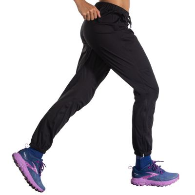 2. Spodnie do biegania Brooks Running High Point waterproof Pant W 221639052