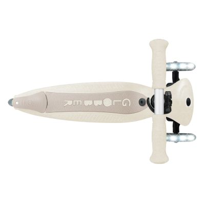 17. Hulajnoga z siedziskiem jeździk GO•UP ACTIVE LIGHTS ECOLOGIC (745-566)