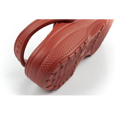 7. Crocs sandały chodaki damskie męskie Classic brązowe unisex wygodne modne