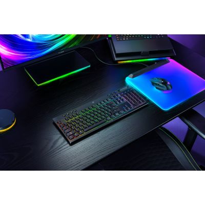 3. Klawiatura Razer BlackWidow V4 Low-profile HyperSpeed (zielony przełącznik) - Układ amerykański