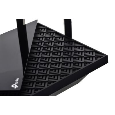 6. Router TP-LINK Archer AX72 PRO
