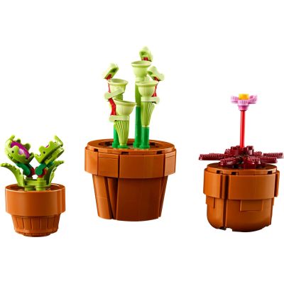 6. LEGO Icons 10329 - Małe roślinki