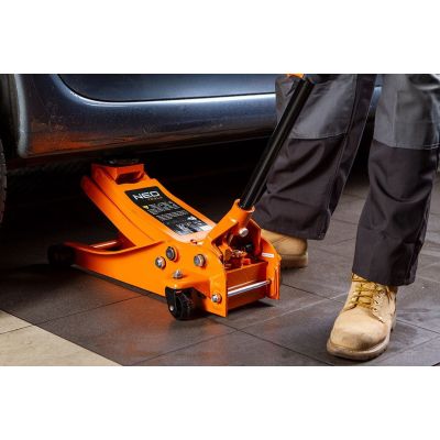 4. NEO tools 11-731 podnośnik/stojak do pojazdu