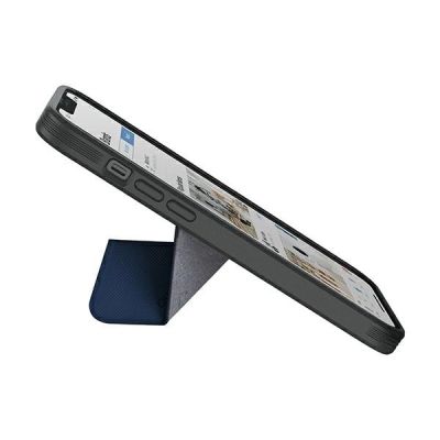 6. Etui UNIQ Transforma Magclick Charging na iPhone 14 Plus - niebieskie