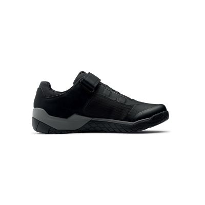 5. Buty rowerowe NORTHWAVE Overland Plus - czarny