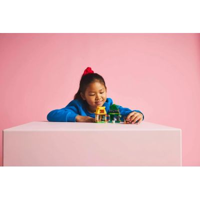 9. LEGO DISNEY PRINCESS 43260 Zabawy Vaiany na wyspie