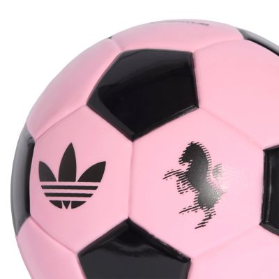 4. Piłka nożna adidas Juventus Away Mini różowo-czarna KE5117