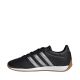 10. Buty damskie adidas Runvista czarne HQ2326