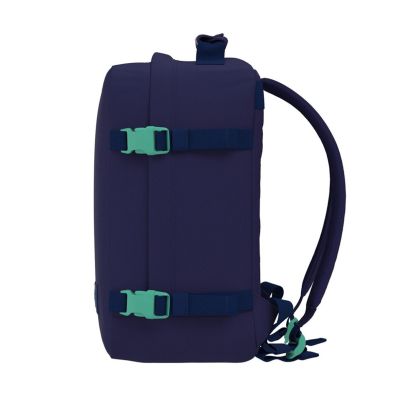 5. Plecak turystyczny kabinowy Wizzair Ryanair CabinZero Classic Mini 2w1 28L Deep Ocean - CZ082305