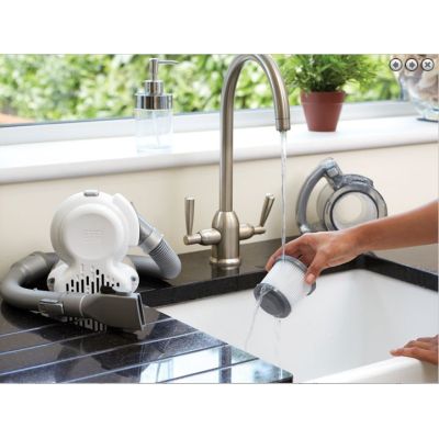 10. Odkurzacz ręczny PD1820LF-QW BLACK+DECKER