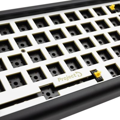 8. Ducky Tinker65 klawiatura Gaming USB US English Czarny