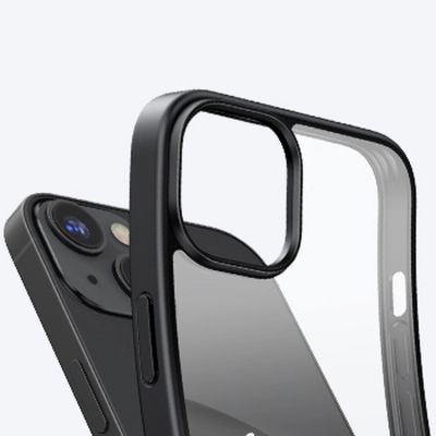 10. Ugreen LP634 Kickstand Protective Case sztywne etui z żelową ramką i wbudowaną podstawką do iPhone 14 Plus (90925)