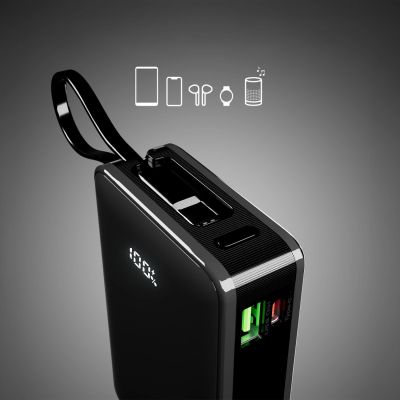 6. Powerbank SBS 20000 mAh 20 W z wbudowanym kablem USB-C i wyświetlaczem cyfrowym - czarny