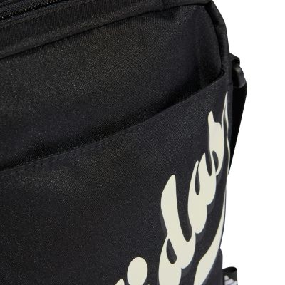 5. Torebka adidas Tiro Graphic Organizer czarna KD7276