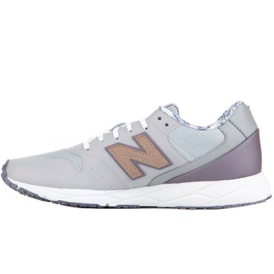 7. Buty New Balance W WRT96PCB